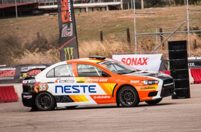 Nitišs «Gymkhana Grid» sacensībās pārspēj Kenu Bloku