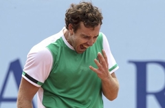 Gulbis turnīru Šveicē noslēdz ar zaudējumu itālim Fonjīni