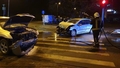 FOTO UN VIDEO ⟩ Jūrmalas gatvē, netālu no "Imantas" dzelzceļa pārbrauktuves, notikusi sadursme starp divām automašīnām