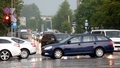 Autovadītāji Rīgā arvien biežāk brauc pa sabiedriskā transporta joslām, norāda biedrība