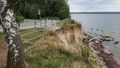 FOTO ⟩ Igaunijā Baltijas jūras krasta erozija jau apdraud cilvēku iemīļotu pludmali un ceļu