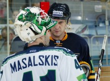 Ozoliņš atzīts par pagājušās nedēļas labāko KHL aizsargu