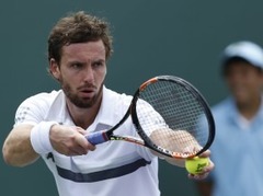 Gulbis otro reizi šogad piekāpjas Tīmam