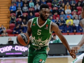 "Darussafaka" pārdzīvo starta šoku, "Real" zaudē "Baskonia"