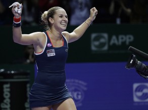 Mazā Cibulkova triumfē lielajā turnīrā Singapūrā