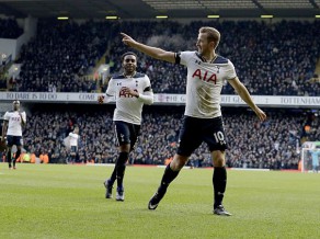 Keinam hat-trick ''Hotspur'' uzvarā, ''Swansea'' divreiz sit savos vārtos