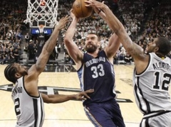 Vai "Grizzlies" atradīs pretlīdzekli pret Bertāna "Spurs"?