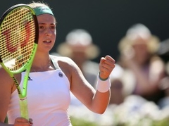 Ostapenko par maija labākās spēlētājas titulu sacenšas ar Halepu un Svitoļinu