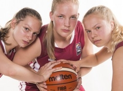 New kids on the block: U16 meitenes sāk Eiropas čempionātu