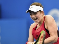 Ostapenko Sidnejā neveiksmīgs starts arī dubultspēļu turnīrā