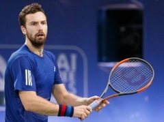 Gulbis smagā trīs setu mačā pārvar Marveljas "Challanger" pirmo kārtu