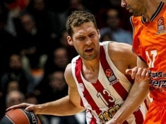 Strēlnieks gūst septiņus punktus, palīdzot "Olympiakos" graut ar +50