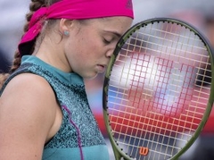 Tiešraide: Ostapenko – Petkoviča 6:4, 4:6, 7:5