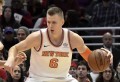 Ņujorkas "Knicks" latviešu valodā aicina balsot par Porziņģi