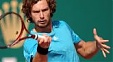 Gulbis pirmajā setā uzvar Šitleru