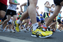 Prokopčuka un Girgensons uzvar Rīgas maratona pusmaratona distancēs