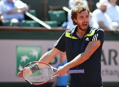 Gulbis Kualalumpurā sāk skrējienu pēc aizejošā Londonas vilciena