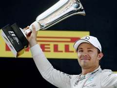 Rosbergs uzveic komandas biedru Hamiltonu F-1 Spānijas Grand Prix