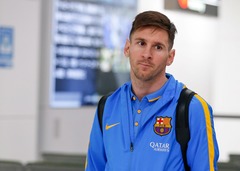 Pēc FIFA klubu Pasaules kausa fināla pretinieku līdzjutējs lidostā uzspļāvis Barcelona zvaigznei Mesi