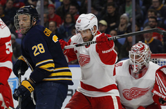 Girgensona «Sabres» pēc teicama sākuma cieš zaudējumu pret «Red Wings»