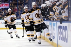 «Bruins» pirmajā Austrumu konferences pusfināla mačā sakauj «Lightning»