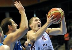 Отбор на Евробаскет-2013 сборная Латвии начала с поражения