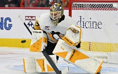 Šilovs sekmē Penguins uzvaru pagarinājumā