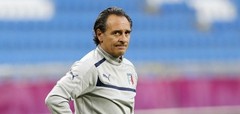 Prandelli turpinās trenēt Itāliju arī pēc EČ futbolā