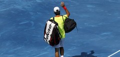 ATP atsakās no zilā māla seguma laukumiem