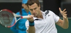 Gulbis sasniedz pusfinālu Marseļā