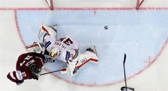 Medijs: Vārti nebija jāieskaita, to apliecina arī IIHF fotogrāfija