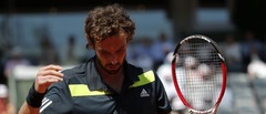 Gulbis nespēj otro reizi nedēļas laikā pieveikt Isneru, zaudējot Bāzeles turnīra pirmajā kārtā