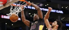 «Lakers» bez Braienta NBA pastarīšu duelī pieveic «76ers»