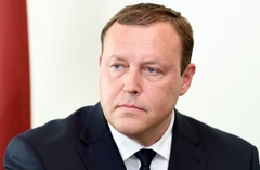 Kozlovskis piekritis kandidēt uz Latvijas Futbola federācijas prezidenta amatu