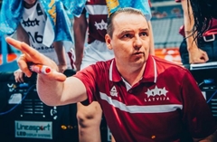 Zībarts turpinās vadīt Latvijas sieviešu basketbola izlasi