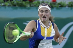 Ostapenko atspēlējas un sasniedz Uhaņas WTA «Premier» trešo kārtu