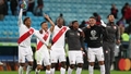 Peru izlase pārspēj Čīles futbolistus un iekļūst "Copa America" finālā