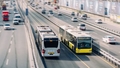 Metrobusa līnijas būvniecību Rīgā plānots sākt 2024. gadā. Atbalsta 28 zemesgabalu atsavināšanu