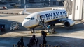 Ņem vērā! ⟩ "Ryanair" brīdina pasažierus, kuri novembrī izmantos kompānijas pakalpojumus