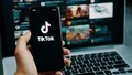 Labklājības ministrija iecerējusi aizliegt "TikTok" platformu darba ierīcēs