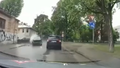 VIDEO ⟩ Ziepniekkalnā "Bolt Drive" auto iekļuvis pamatīgā avārijā