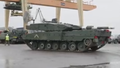 VIDEO ⟩ Latvijā izvietoti 15 "Leopard 2" tanki