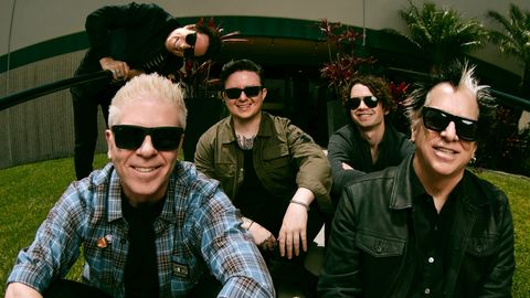 Nākamgad Rīgā uzstāsies ASV grupa "The Offspring"