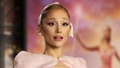 Dziedātāja Ariana Grande atklāj, kā tēvs reaģējis uz viņas uzvārda maiņu