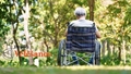 "Meitiņ, es baidos!" Rūpes par tēvu un pretrunīgā izvēle neatklāt diagnozi