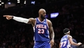 VIDEO ⟩ Pirmoreiz karjerā Lebrons Džeimss dodas laukumā Filadelfijas "76ers" kreklā