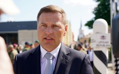 Atkāpies Igaunijas aizsardzības ministrs