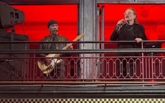 Rokmūzikas leģendas U2 turpina radīt