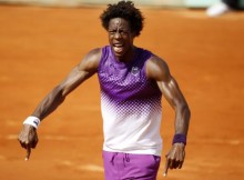 Monfīsam ceļgala savainojums liedz spēlēt "French Open"