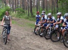 Video: Mācies kopā ar Ilzi, kā pareizi un droši braukt ar MTB